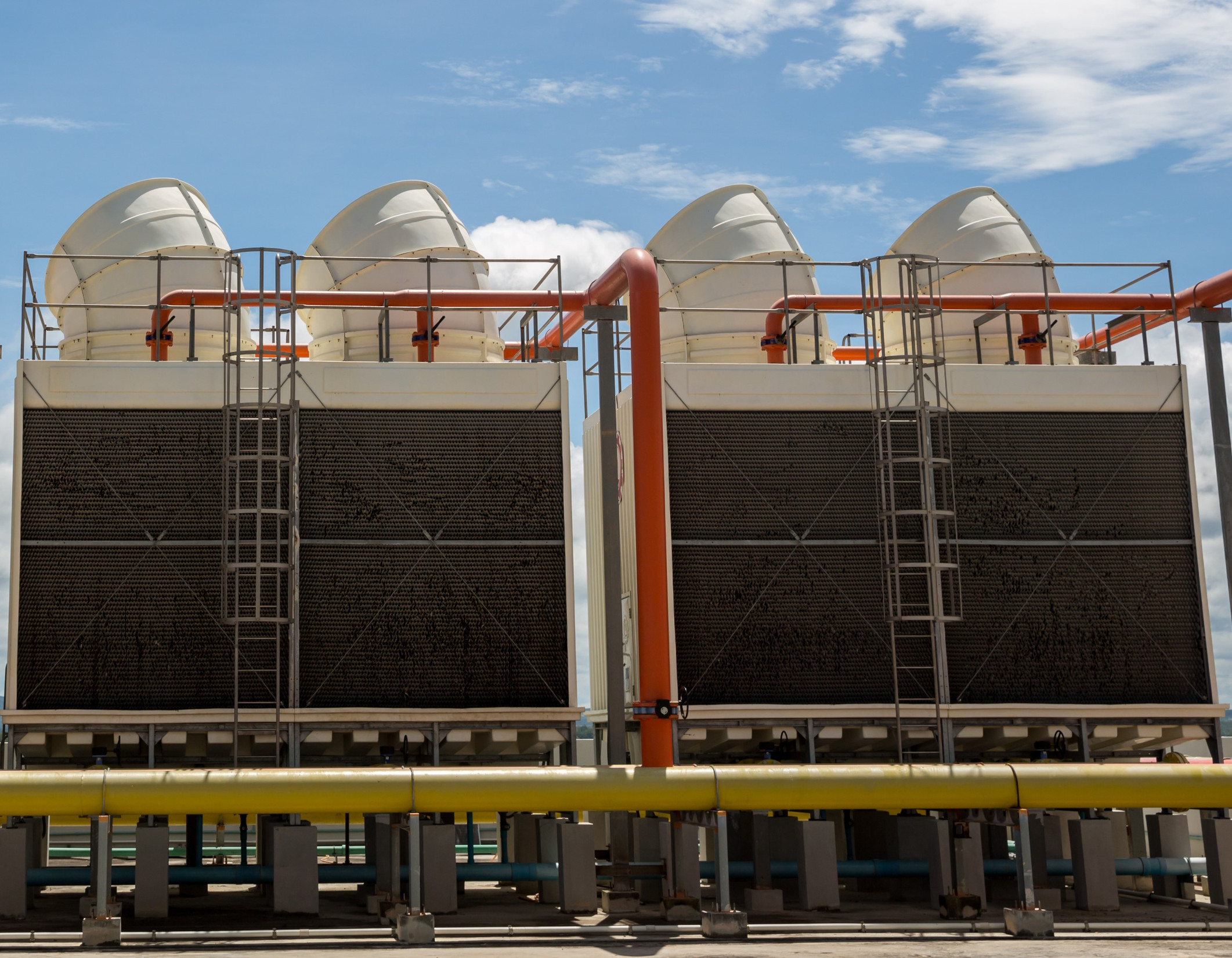 Cooling Towers outside of a data center using chillers and air cooling